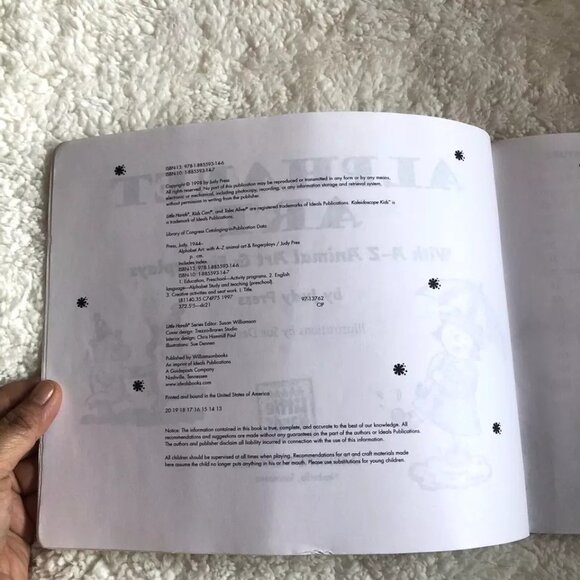 Alphabet Art : With A To Z Animal Art & Fingerplays by Judy Press 1998 - Picture 4 of 10